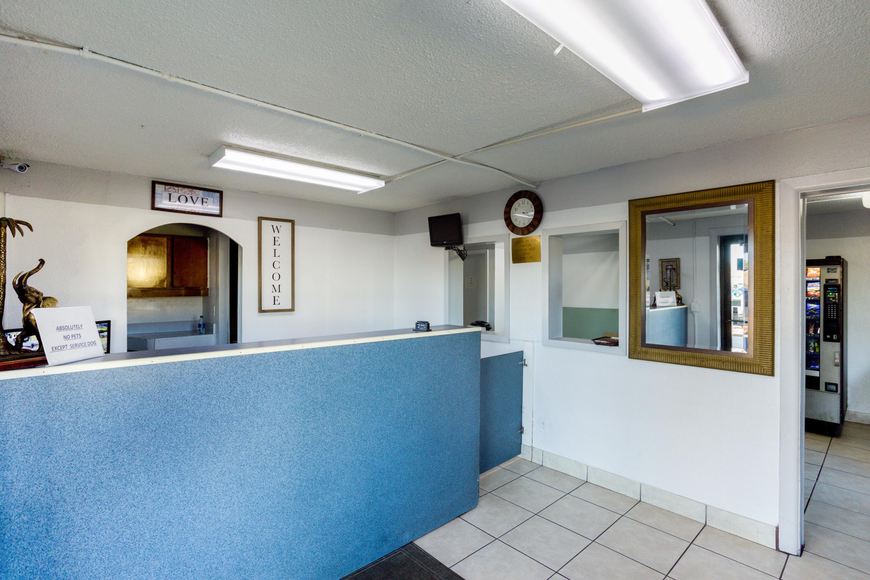 Oyo Hotel Pensacola I-10 & Hwy 29 Ferry Pass Екстер'єр фото
