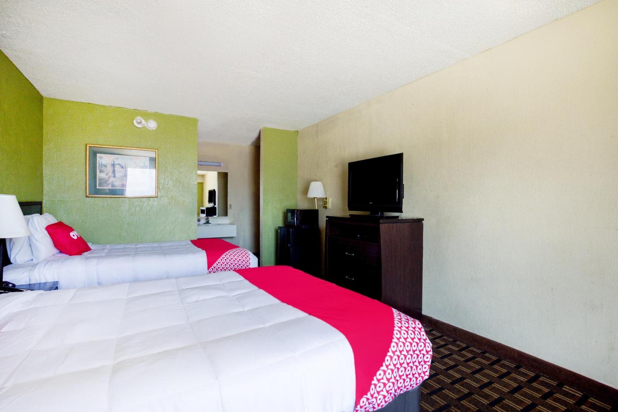 Oyo Hotel Pensacola I-10 & Hwy 29 Ferry Pass Екстер'єр фото